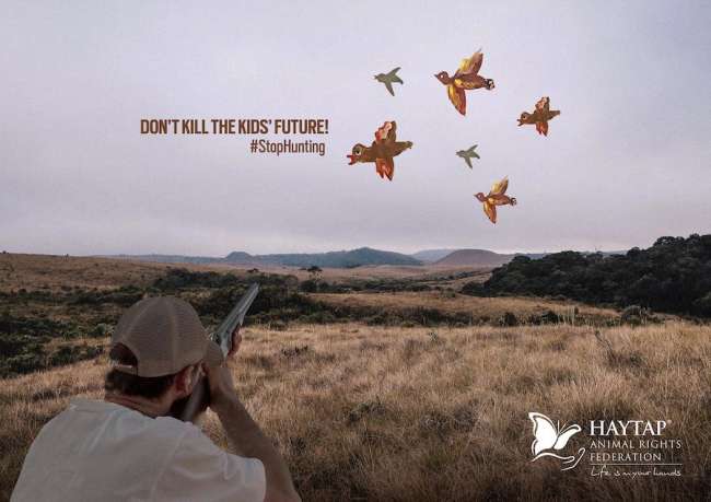 Desain cetak kampanye Haytup Stop Hunting
