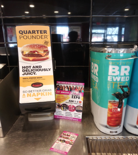 photo de l'affiche de l'Atlanta Women's Expo chez McD's - pinterest marketing