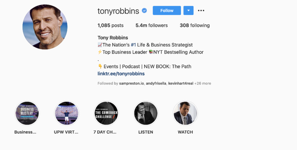 Tony Robbins que es un ejemplo de influencer de instagram