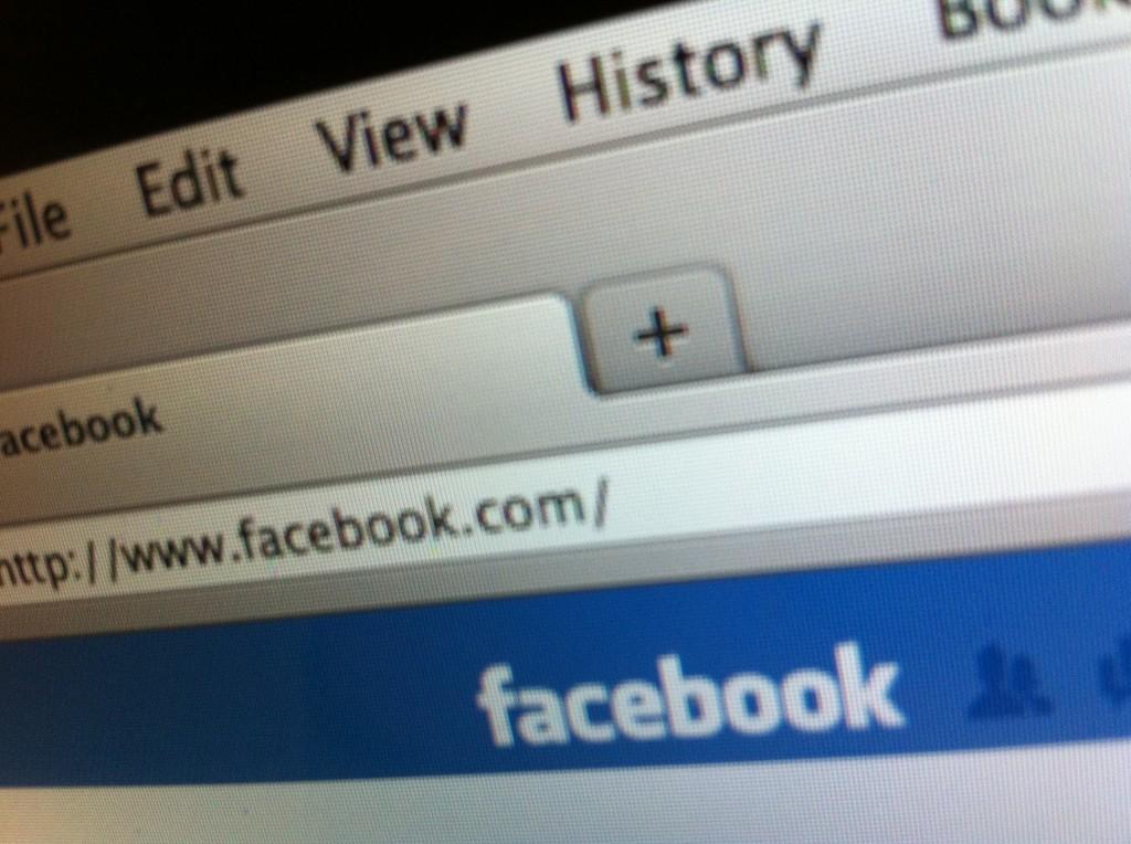 Facebook-Fakten Sean Parker zahlt 200000 US-Dollar für die URL von facebook.com
